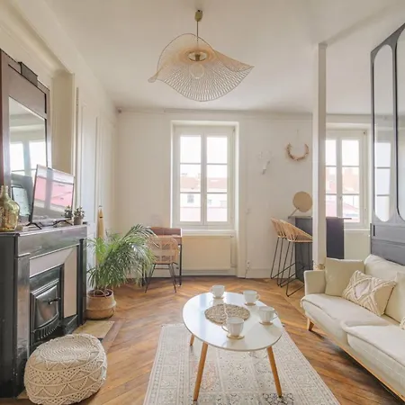 Apartment Et Caractere Proche Tete D'or *