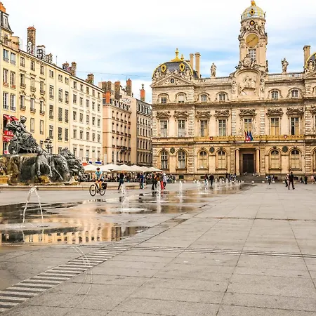 Et Caractere Proche Tete D'or * Lyon